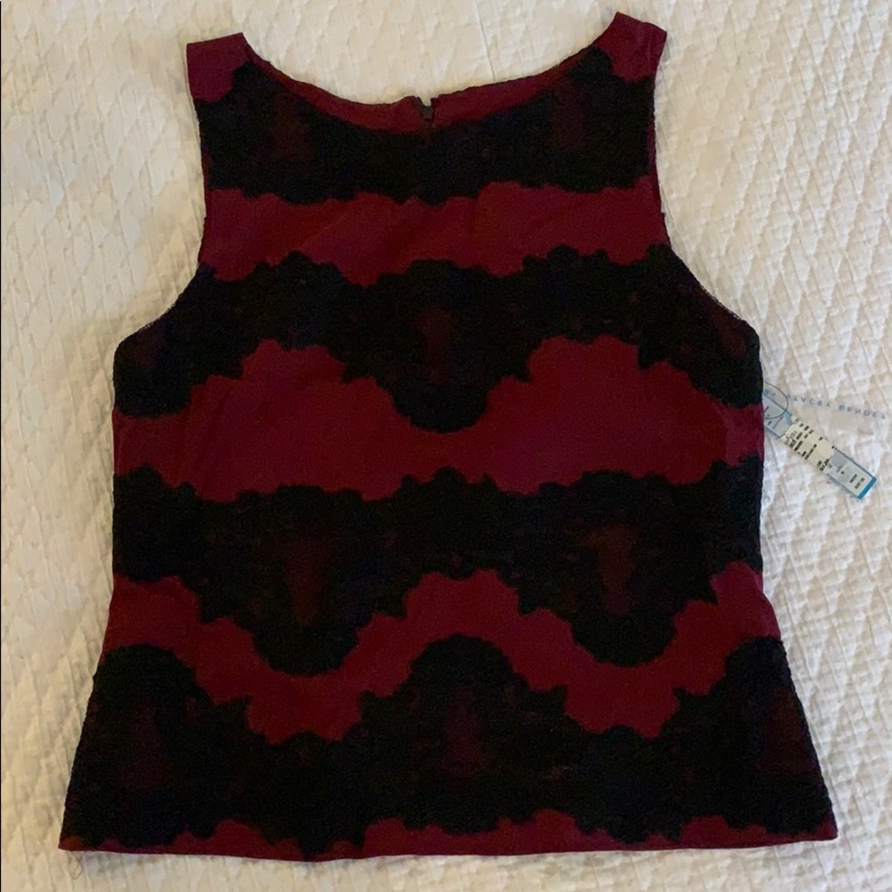 Alice + Olivia lace appliqué sleeveless top M